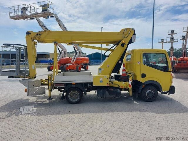 Nákladné vozidlo s pracovnou plošinou Ruthmann TBR 200 / RENAULT MAXITY