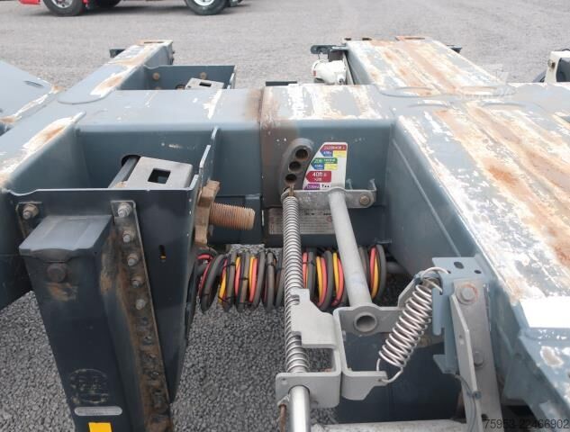 Poluprikolica za izmjenjive sanduke D-Tec VCC-01/FT LS S Mittelausschub 2x Lift Genset