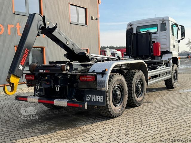 Abrollkipper MAN 26.440 6x6 Abrollkipper Hiab Multilift