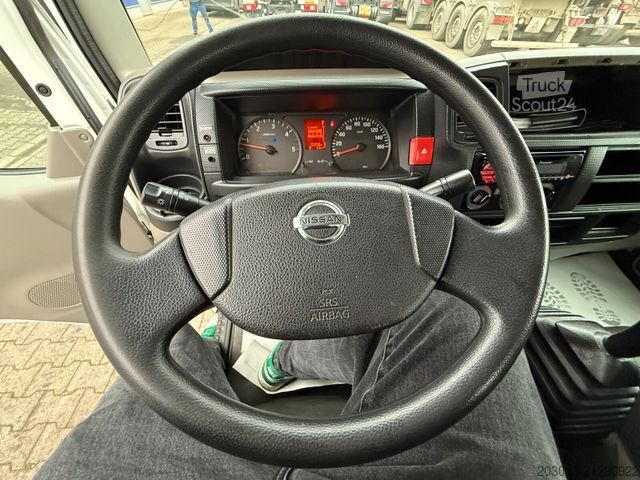 Plate-forme élévatrice sur camion NISSAN Cabstar 4x2 Ruthmann Steiger TB 270