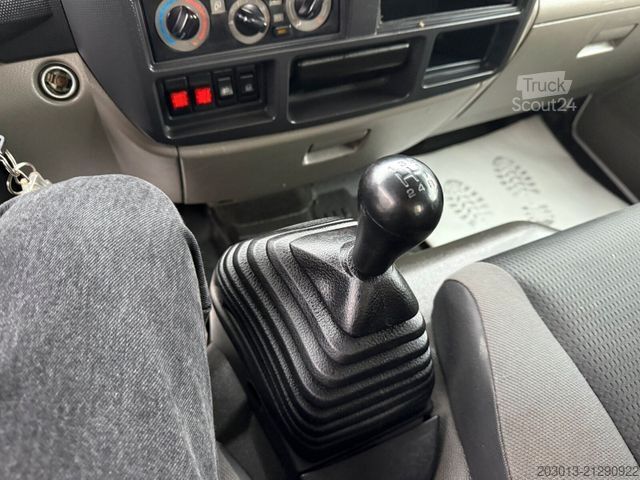 Plate-forme élévatrice sur camion NISSAN Cabstar 4x2 Ruthmann Steiger TB 270