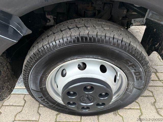 Plate-forme élévatrice sur camion NISSAN Cabstar 4x2 Ruthmann Steiger TB 270