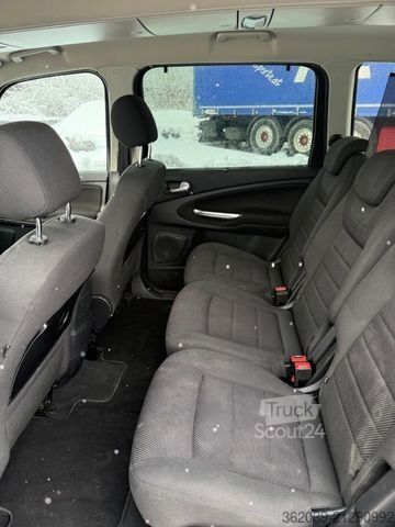 Minibus FORD Galaxy Titanium