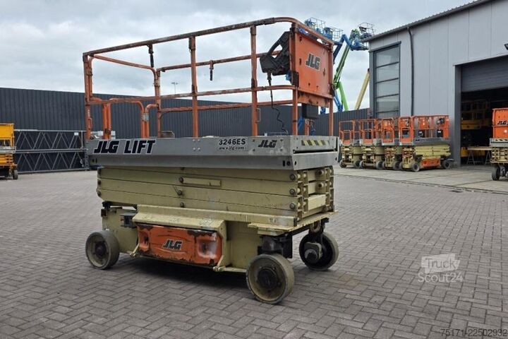 Scherenhebebühne JLG 3246ES Electric, 11.7m Working Height, 320kg Capac