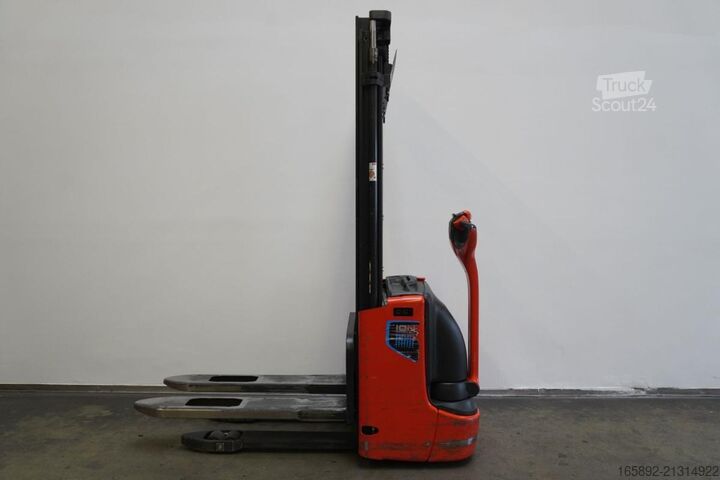 Manual stacker Linde L 12 ION 1172