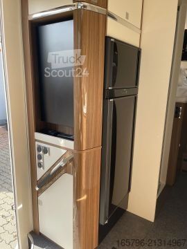 Camping-car semi-intégré Eura Mobil Contura 766 EF AHK*hydr. Hubst.*TV*Klima*Sol.