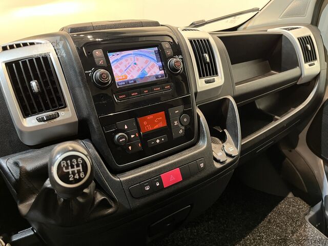 Furgão de painéis Fiat Ducato 30 2.3 MultiJet L2H2 120 PK / Euro 6 / A...