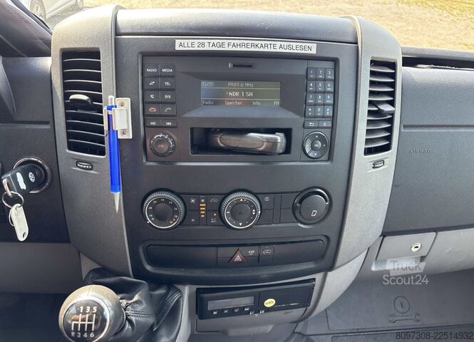 Çekici VW Crafter 2.0 TDI  SCHIEBEPLATEAU   AHK   2X VORHANDEN