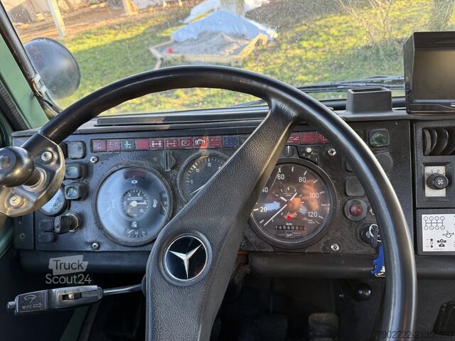 Maszyna rolnicza Mercedes-Benz Unimog U 1000 U424