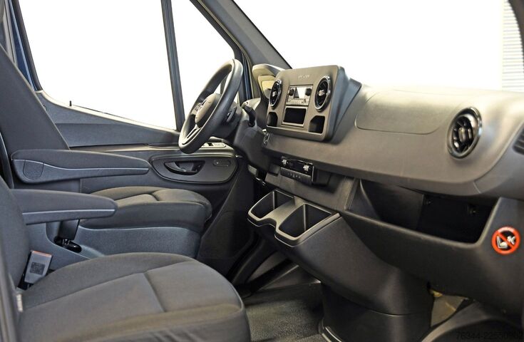 Pick-up pakettiauto MERCEDES-BENZ Sprinter 215 315 CDI Doka Pritsche 9G-Tronic AHK