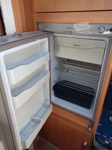 Caravane WILK S3 450 HTD *Fahrradträger*Ultraheat*Backofen*
