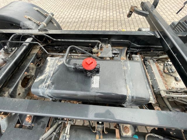 Carrinha basculante trilateral FUSO Mitsubishi Canter 7C15 BB Klima Meiller KipperD3