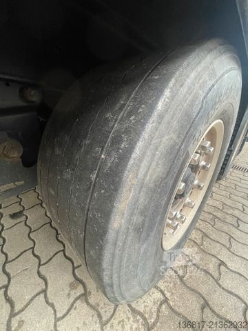 Öppen semitrailer med kapell KRONE SD Plane Mega Edscha Hubdach 2x Liftachse