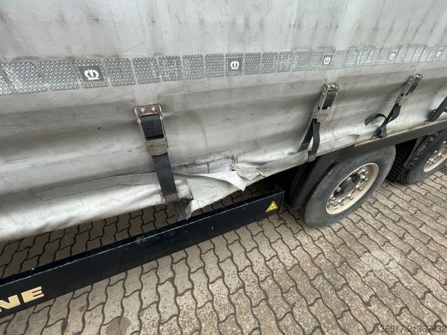 Öppen semitrailer med kapell KRONE SD Plane Mega Edscha Hubdach 2x Liftachse