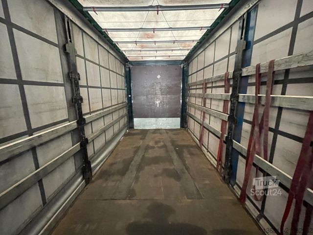 Öppen semitrailer med kapell KRONE SD Plane Mega Edscha Hubdach 2x Liftachse