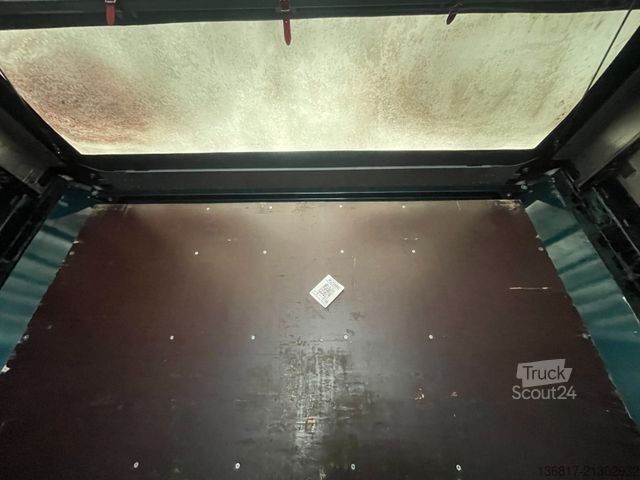 Öppen semitrailer med kapell KRONE SD Plane Mega Edscha Hubdach 2x Liftachse