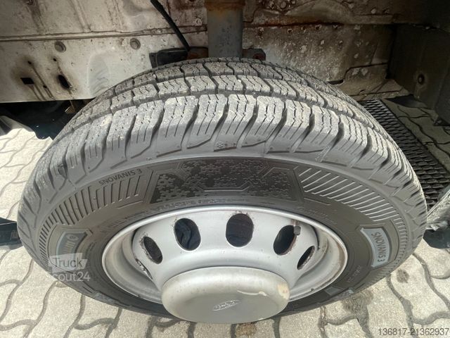 Kastenwagen hoch FORD Transit Kasten 470 L4H3 AHK ZWILLINGSREIFEN 4,7t