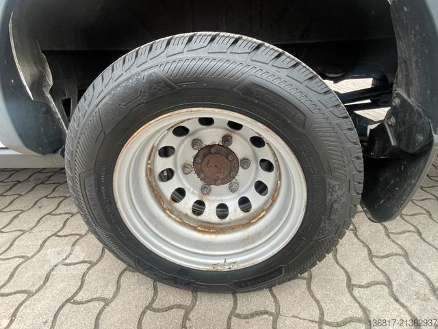 Kastenwagen hoch FORD Transit Kasten 470 L4H3 AHK ZWILLINGSREIFEN 4,7t