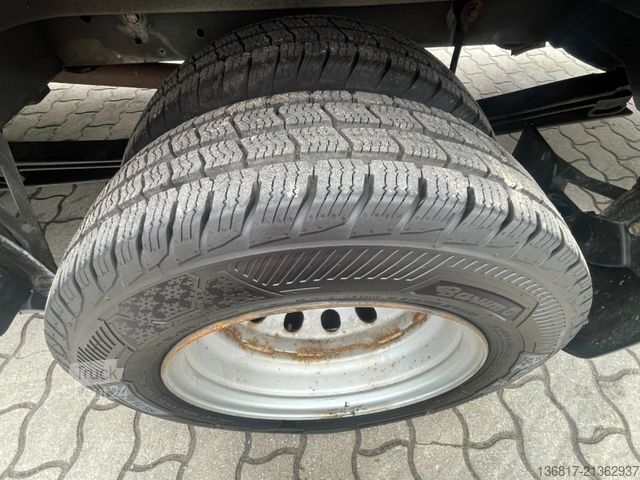 Kastenwagen hoch FORD Transit Kasten 470 L4H3 AHK ZWILLINGSREIFEN 4,7t