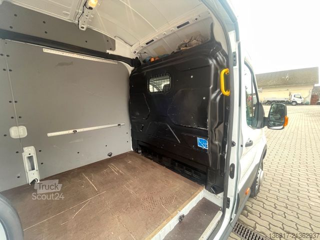 Kastenwagen hoch FORD Transit Kasten 470 L4H3 AHK ZWILLINGSREIFEN 4,7t