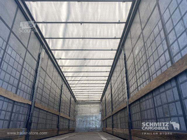Semi-reboque aberto com lona Schmitz Cargobull Semitrailer Curtainsider Coil