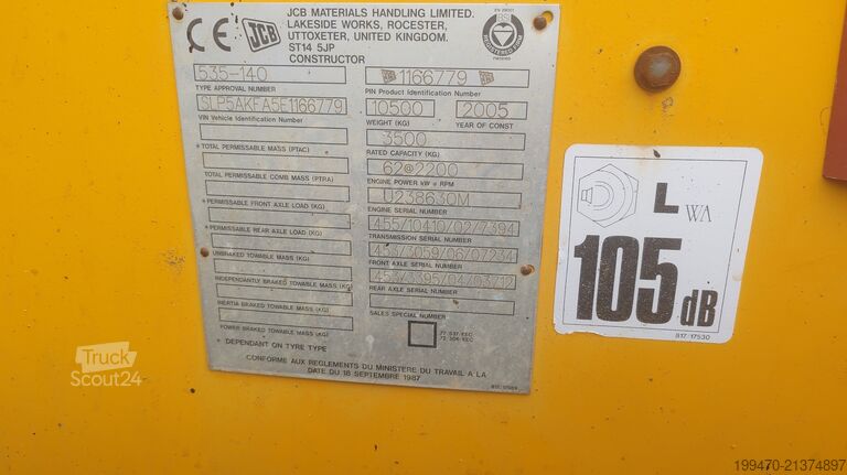 Teleskopisk hantering JCB 535-140 with forks and loading bucket
