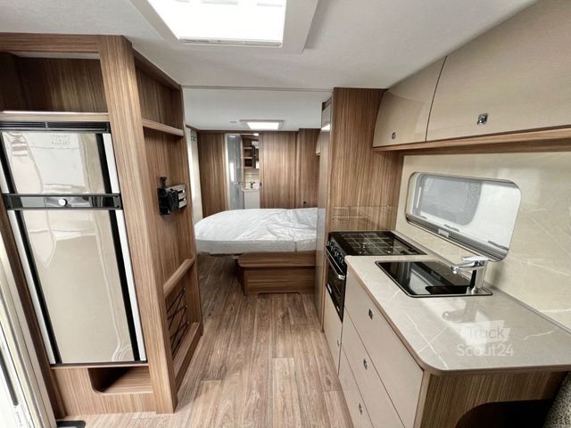 Караван FENDT Tendenza 650 SFD Auflastung 2.500 kg Valencia