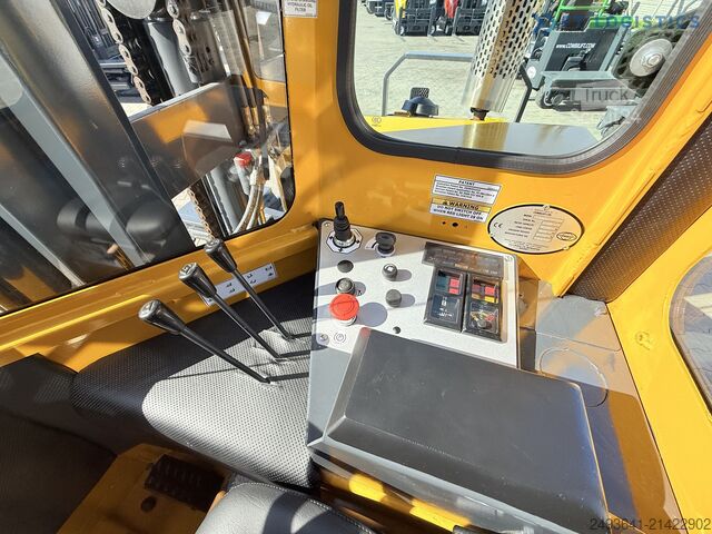 Vierwegvorkheftruck Combilift C4000 / GAS / DUPLEX 5500 / FREE-LIFT