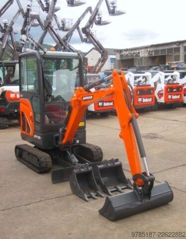 Mini-pelle DOOSAN DX 19 3x Löffel (baugleich Bobcat E19)