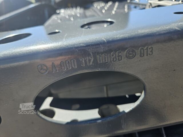 Volumentransporter Mercedes-Benz Actros mp5