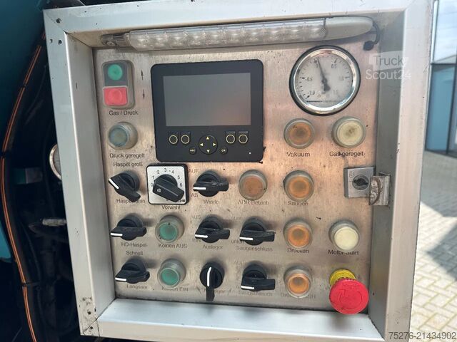 Zuigvoertuig MAN TGS 35.400 8X2-4 BL WIEDEMANN SUPER 1000