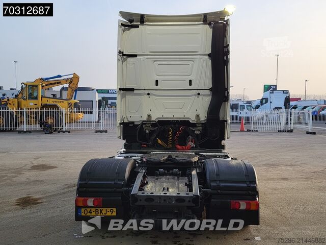 Volum SZM Mercedes Actros 1842 Actros 4X2 GigaSpace NL Mega 2xTank...