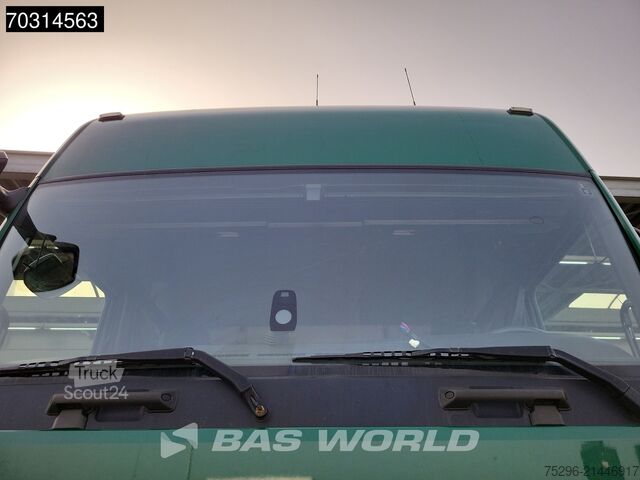 Volumetrekker MAN TGX 18.470 4X2 GX Mega Retarder 2xTanks