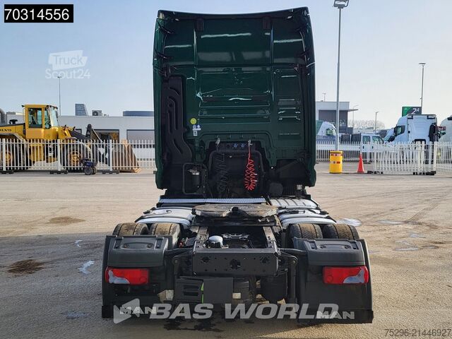 Volumetrekker MAN TGX 18.470 4X2 GX Mega Retarder 2xTanks