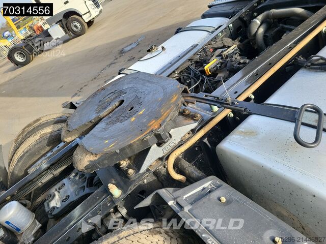 Volumetrekker MAN TGX 18.470 4X2 GX Mega Retarder 2xTanks