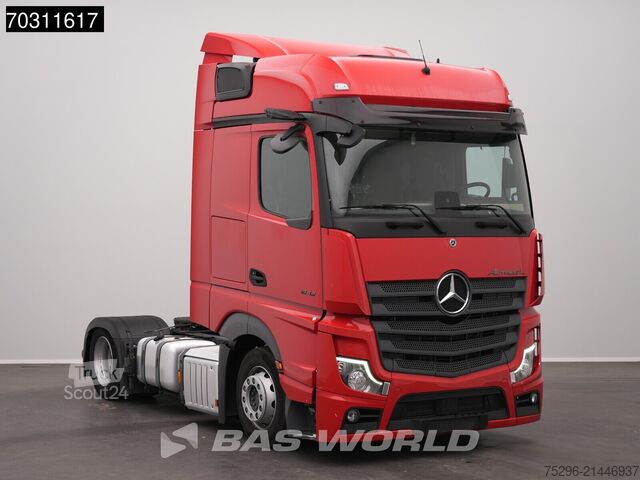 Volum SZM Mercedes Actros 1842 4X2 BigSpace Mega 2x Tanks Euro 6