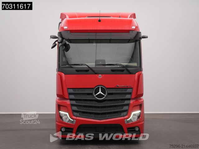 Volum SZM Mercedes Actros 1842 4X2 BigSpace Mega 2x Tanks Euro 6