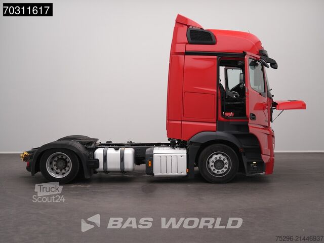 Volum SZM Mercedes Actros 1842 4X2 BigSpace Mega 2x Tanks Euro 6