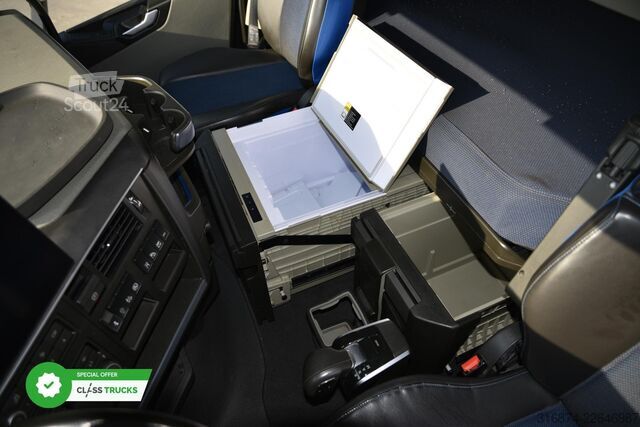 Standard dragbil VOLVO FH 500 Globetrotter XL Varios