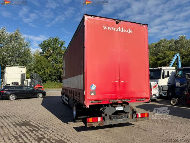 Platós teherautó ponyvával Mercedes-Benz Axor 1829L Staplerhalterung Schiebeplane Türen hinten