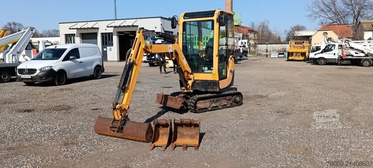 حفارة صغيرة Yanmar SV18 - with 3 buckets