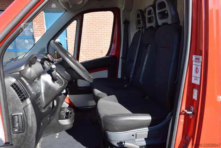 Furgone a tetto alto Peugeot Boxer  333 L1H1 2,0 HDI Klima AHK Standheizung