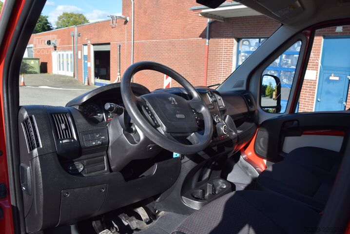 Furgone a tetto alto Peugeot Boxer  333 L1H1 2,0 HDI Klima AHK Standheizung