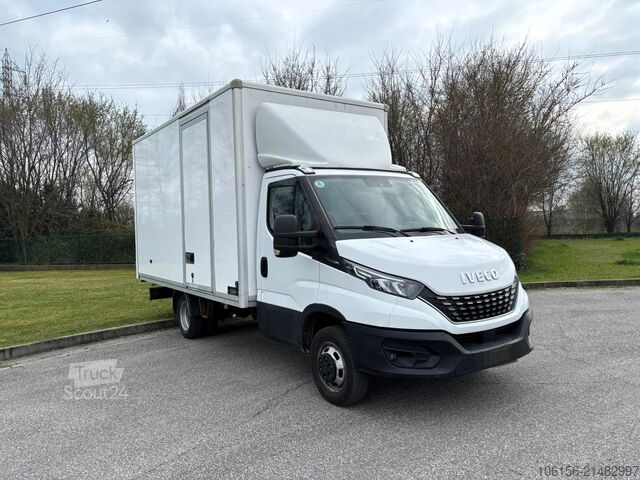 Fourgon tôlé IVECO Daily 35