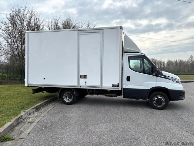 Fourgon tôlé IVECO Daily 35