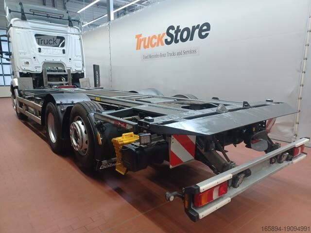 Camión con caja móvil Mercedes-Benz Antos 2543 WIESEL BDF Hubrahmen