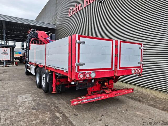 Ciężarówka z dźwigiem Mercedes-Benz Arocs 2551 6x2 HMF 3220K-RCS 8x
