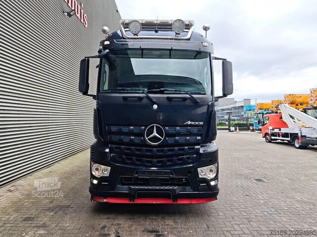 Ciężarówka z dźwigiem Mercedes-Benz Arocs 2551 6x2 HMF 3220K-RCS 8x