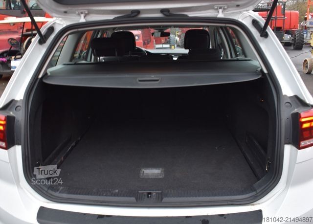 Minibus VOLKSWAGEN Passat Variant