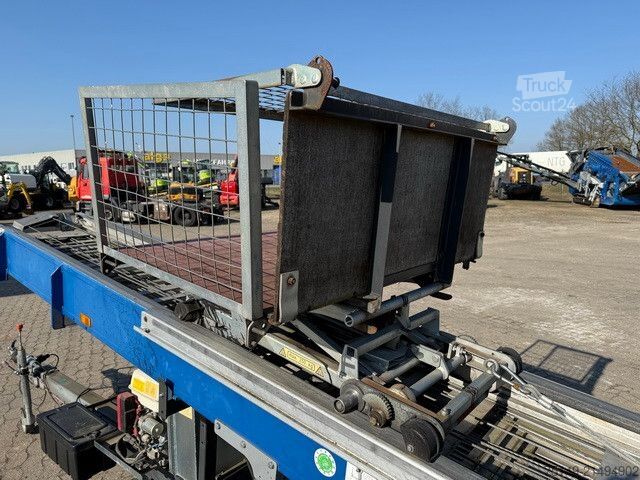 Autotrailer Böcker HD 18, Bauaufzug, 18m, 250kg, Honda-Motor